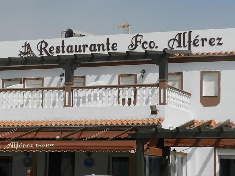 Hostal El Alferez Вьер де ла Фронтера Экстерьер фото